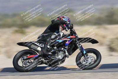 media/Dec-04-2025-Racers Edge (Thu) [[5ebc9f124d]]/3-B Group/2-Session 1 (Turn 4 Entry)/